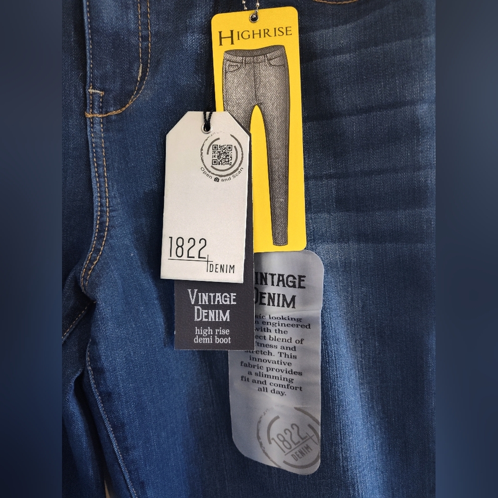 NWT 1822 Denim High Rise Demi Boot Cut Jeans 14 - Picture 3 of 8